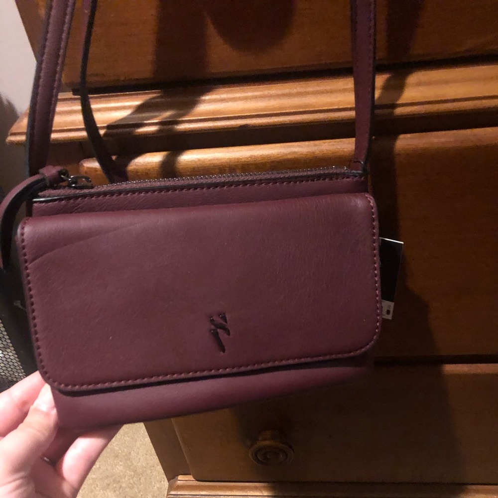 Simply Vera Wang crossbody